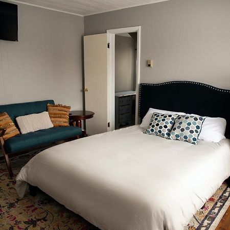 Charming French Studio Apartment Laramie Dış mekan fotoğraf